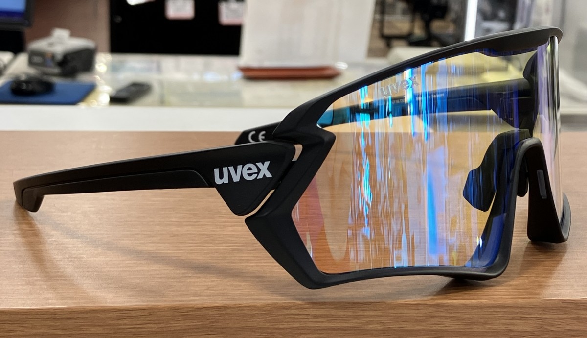 UVEX SportStyle 231 2.0V 調光レンズ　サングラス