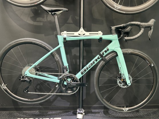 大特価【Bianchi】スペシャリッシマ コンプ | Y's Road 松山店エミフル