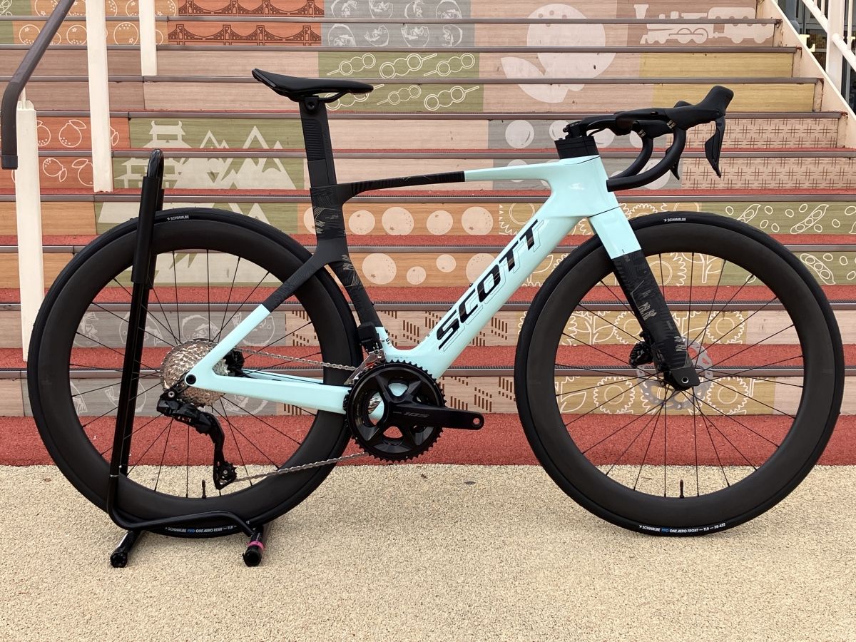 入荷のお知らせ】ハイエンドエアロロード入荷！【FOIL RC