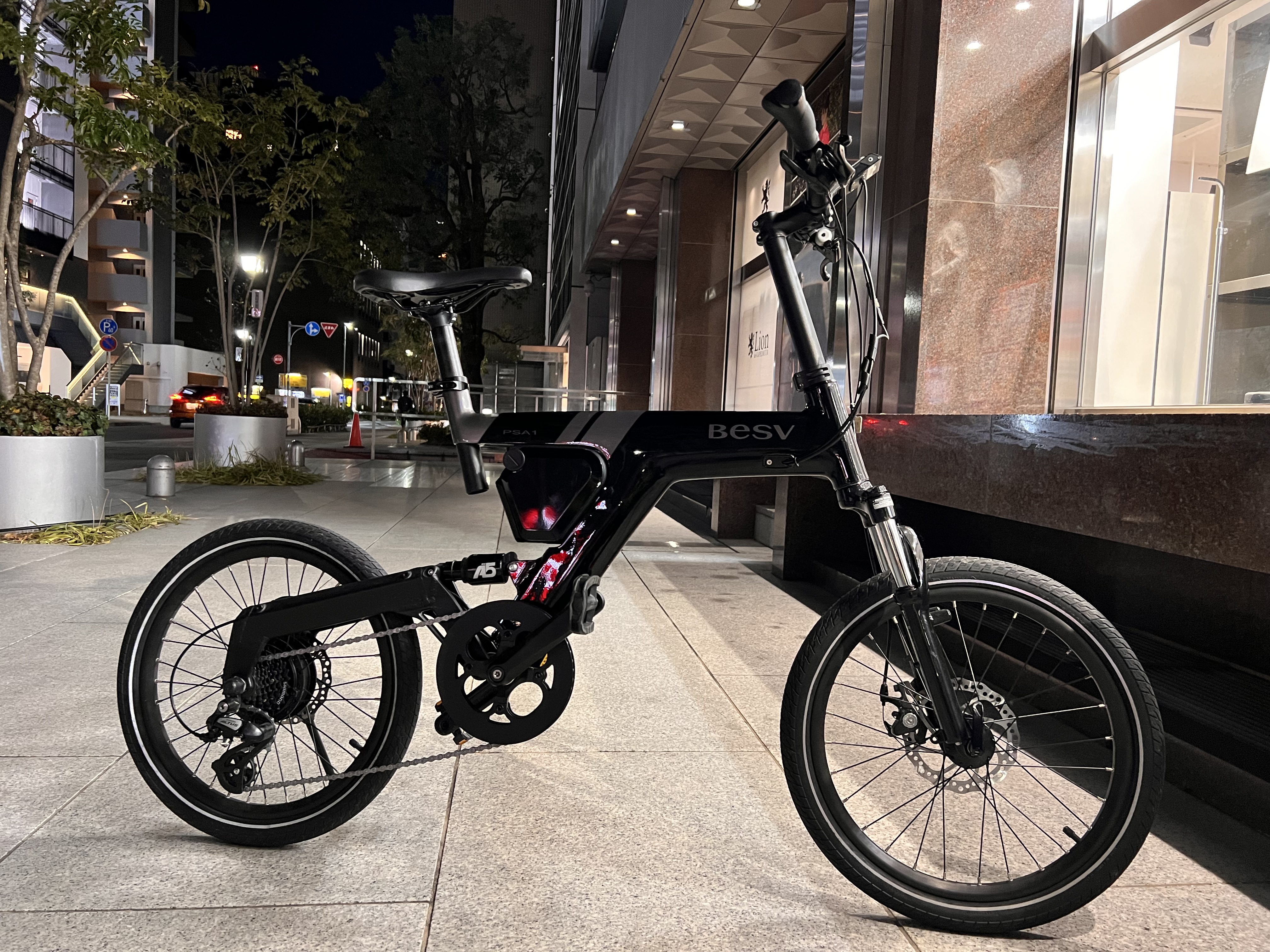 BESV PSA1元試乗車