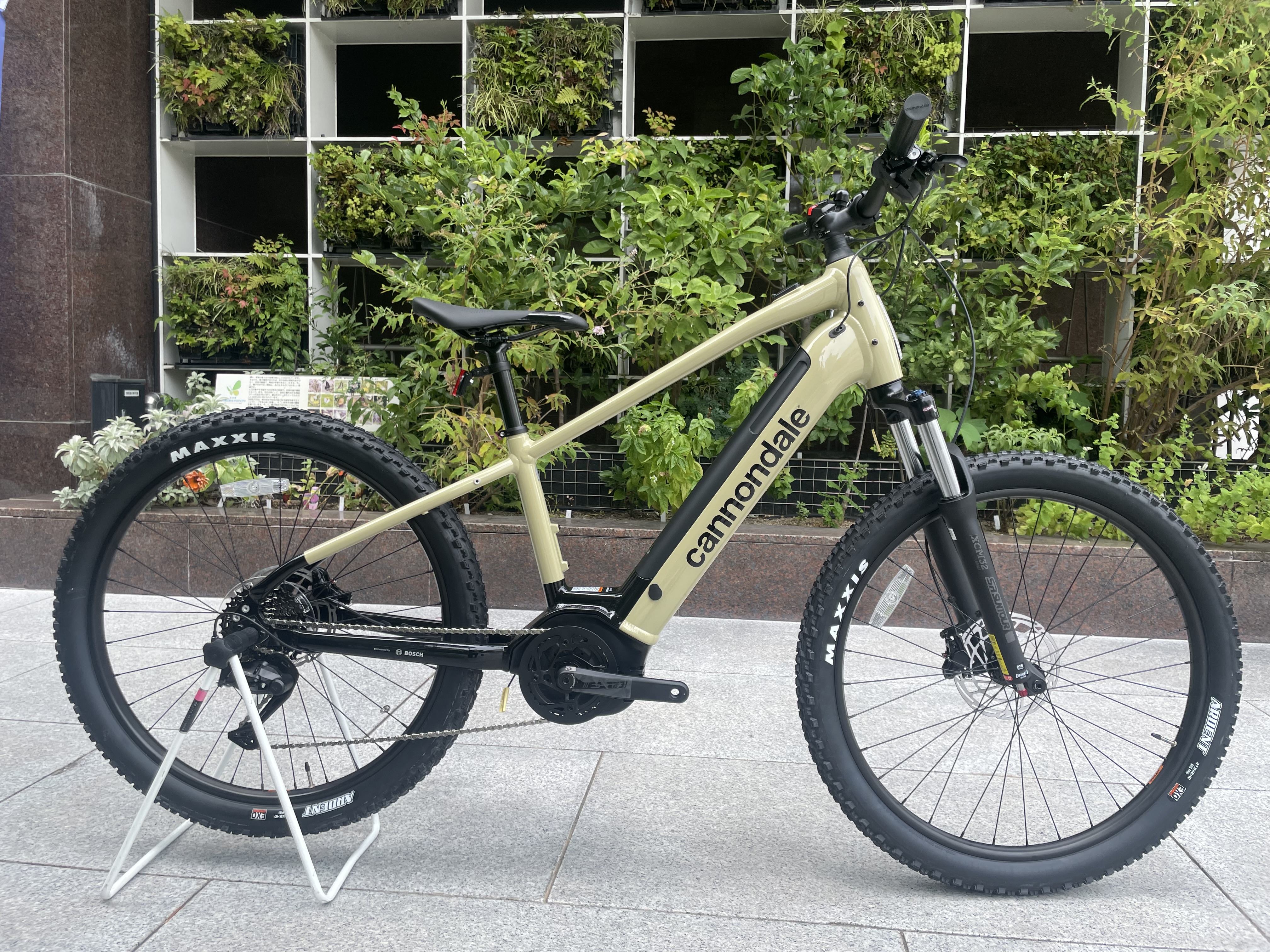 CANNONDALE TRAIL NEO4