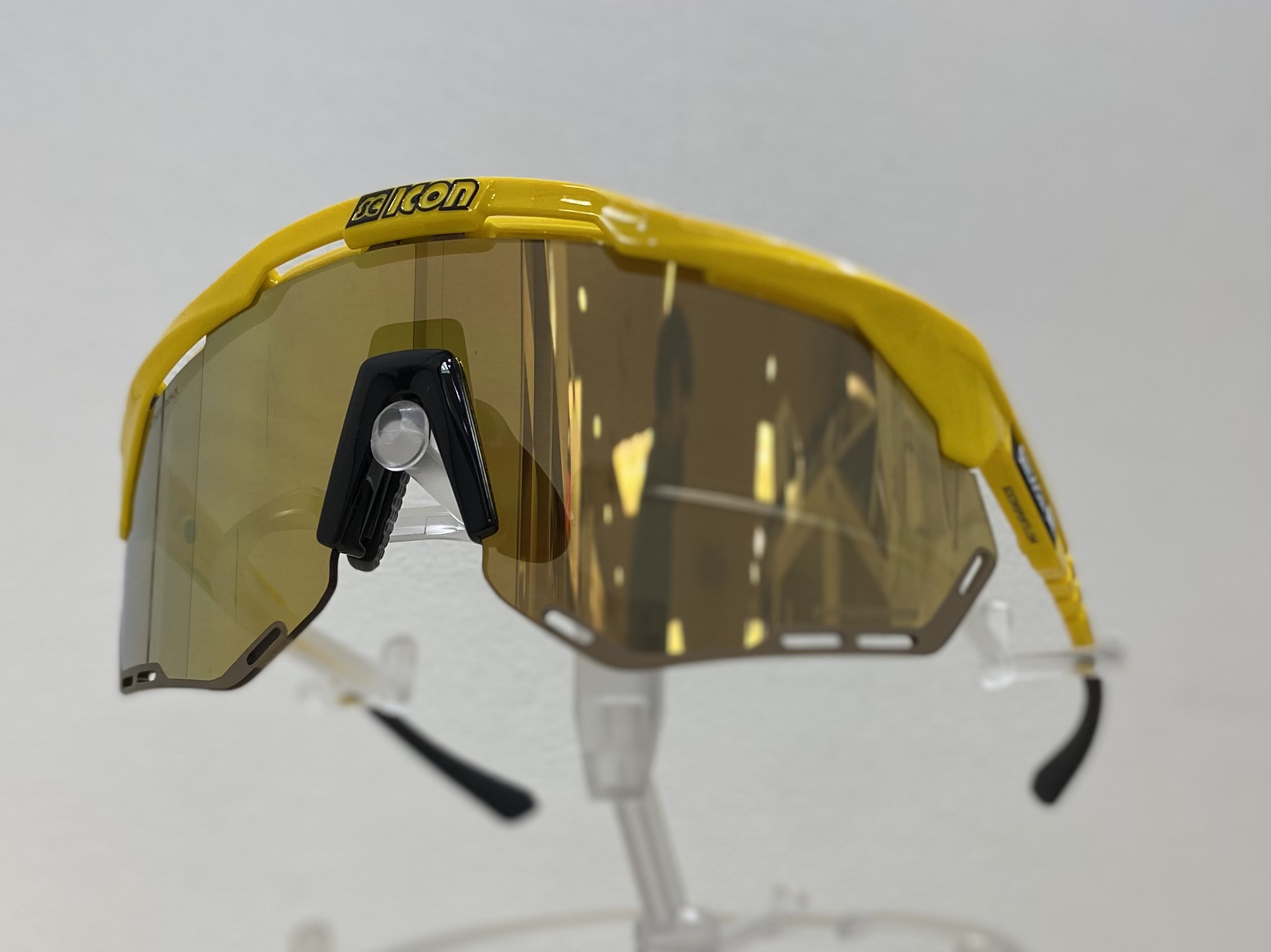 SCICON AEROSHADE