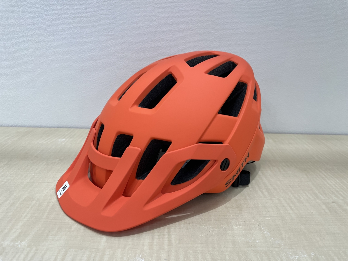 MTB向けヘルメットが安い！残り三個の在庫限りですよ！ | サイクル 
