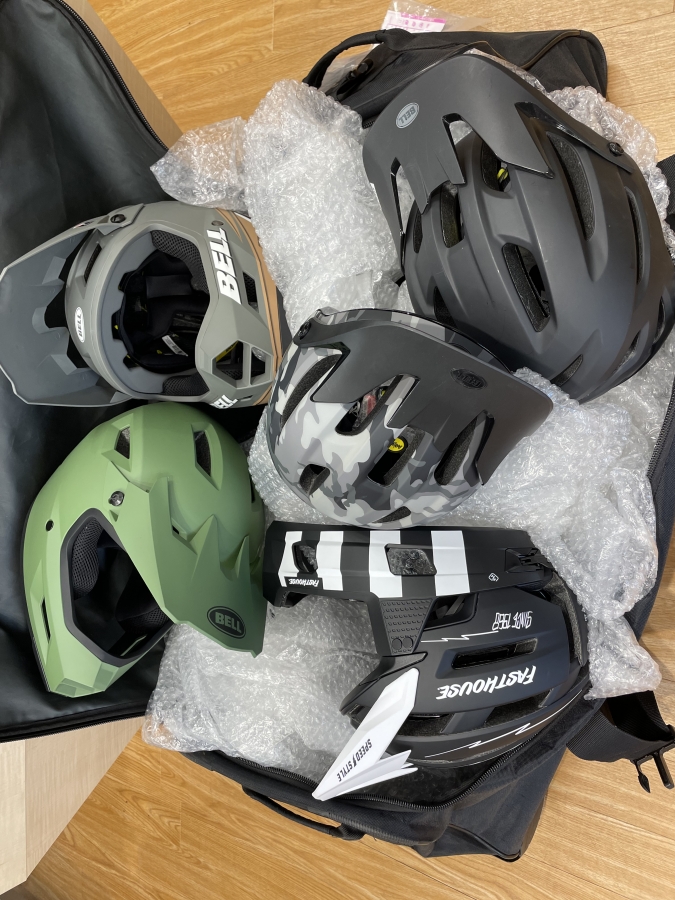 BELLのMTBヘルメットが大集合！！明日からGW期間中は試着受注会を開催