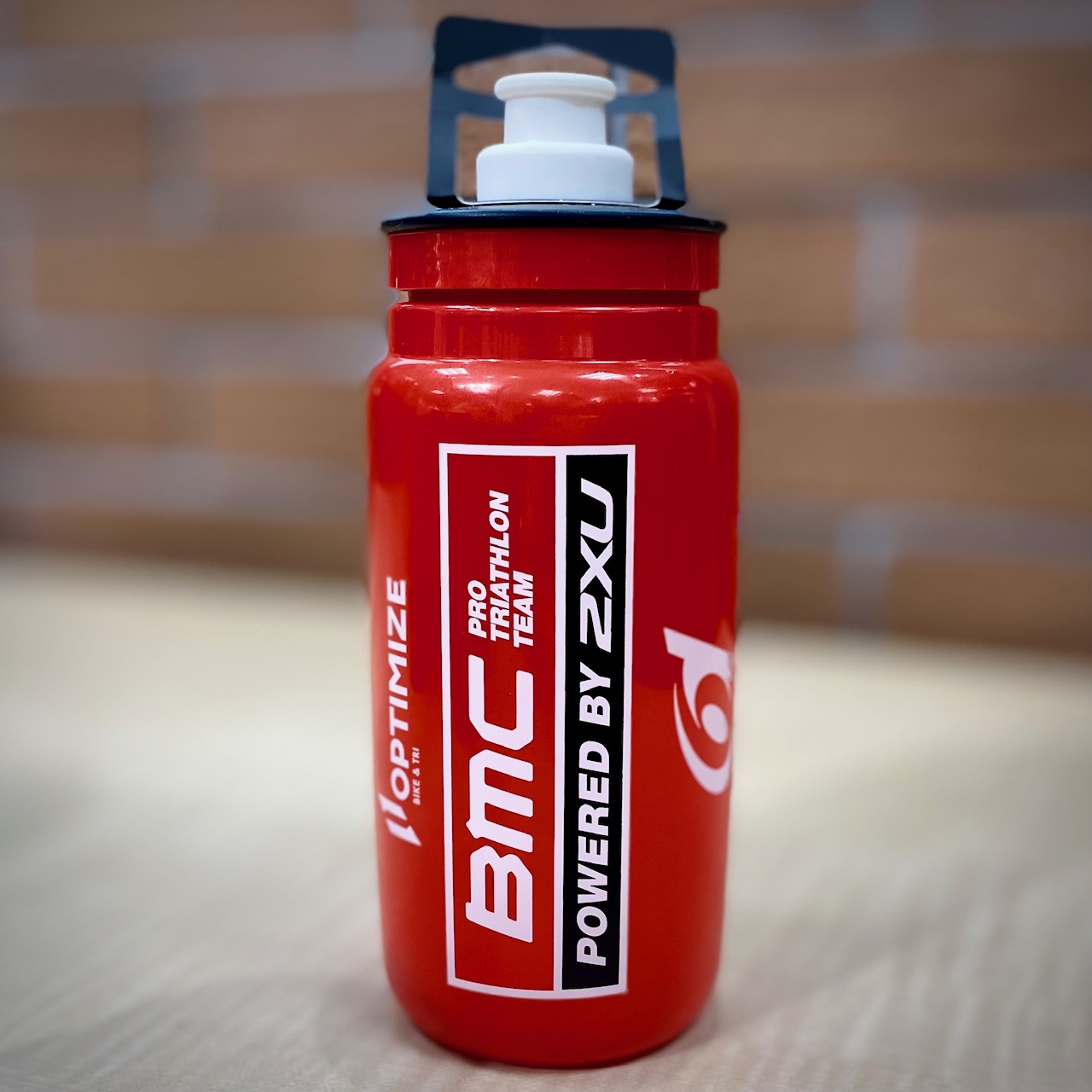 ELITE FLY TEAM BOTTLE