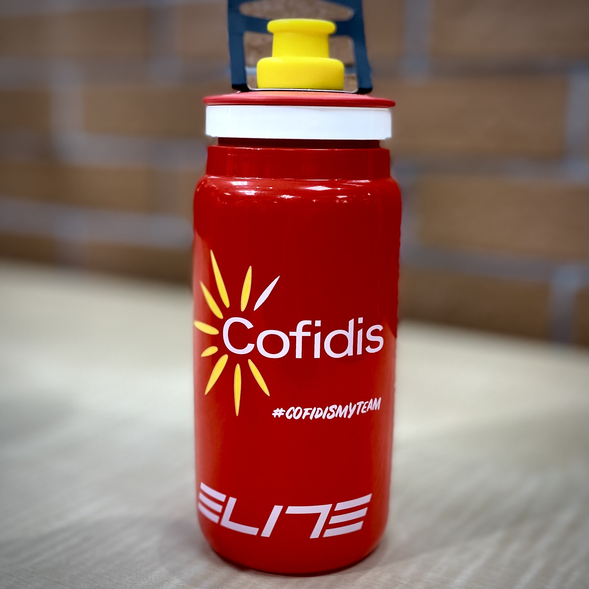 ELITE FLY TEAM BOTTLE