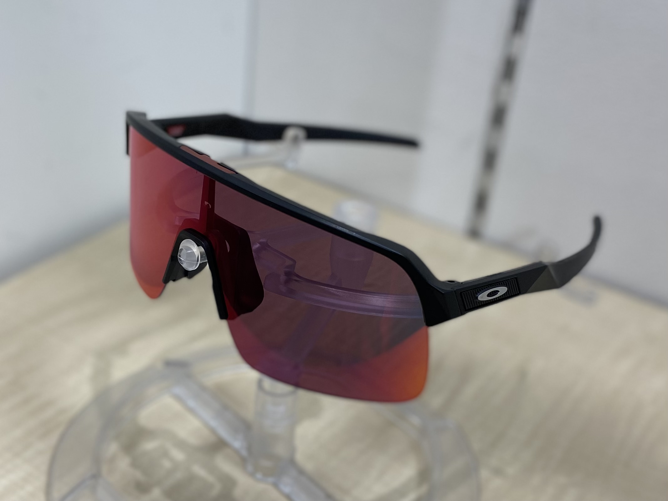 OAKLEY SUTRO LITE