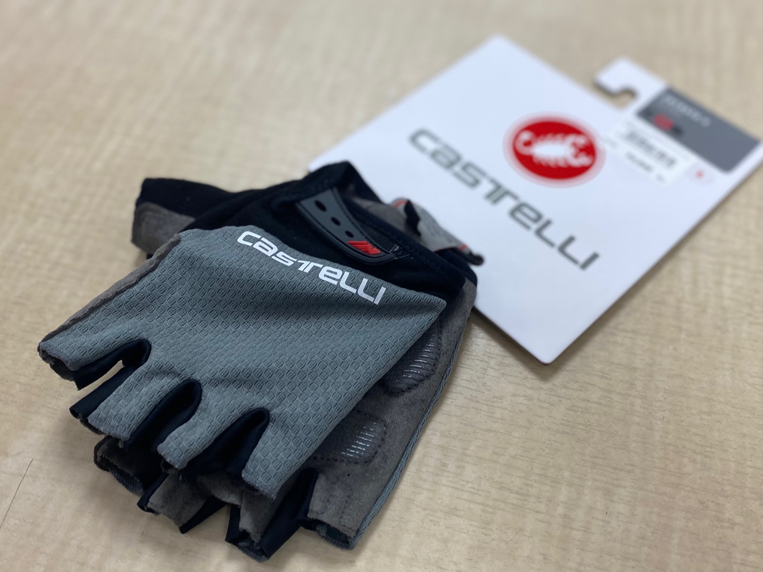 CASTELLI ENTRATA V GLOVE