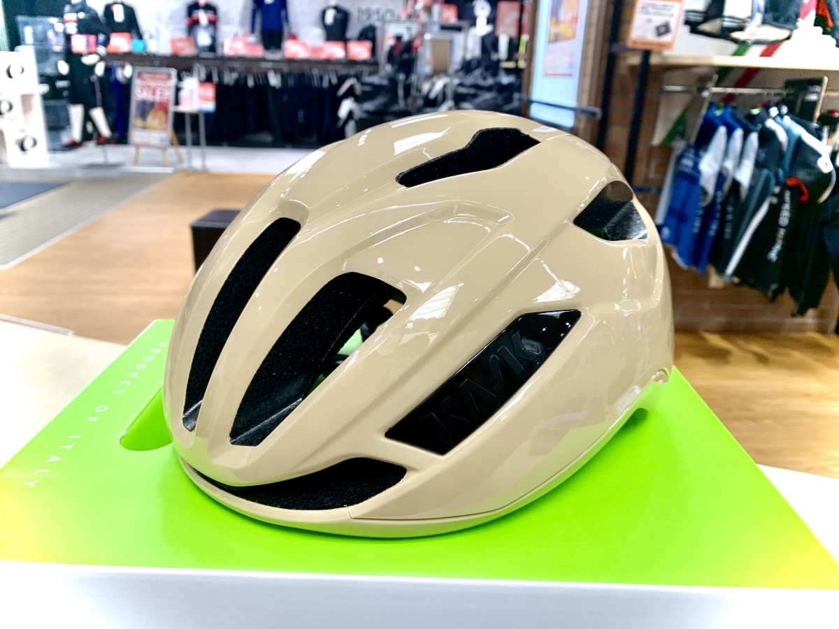 人気ヘルメットKASK SINTESIが待望の再入荷！街乗りにもオススメです