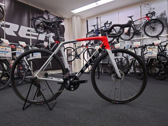 【 #TREK 】車体の弱点を克服するカスタマイズをオススメしています!!【 EMONDA SL6 】｜Y'sRoad PORTAL