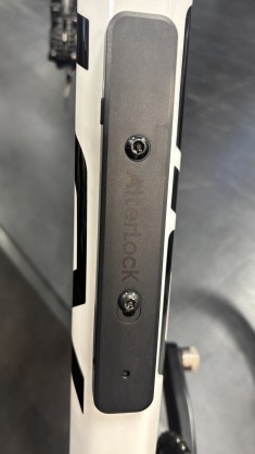 自転車盗難防止にAirtagって使えないの？自転車盗難防止ならコレだ！！ | 東海地区で自転車をお探しならY's Road 名古屋本館