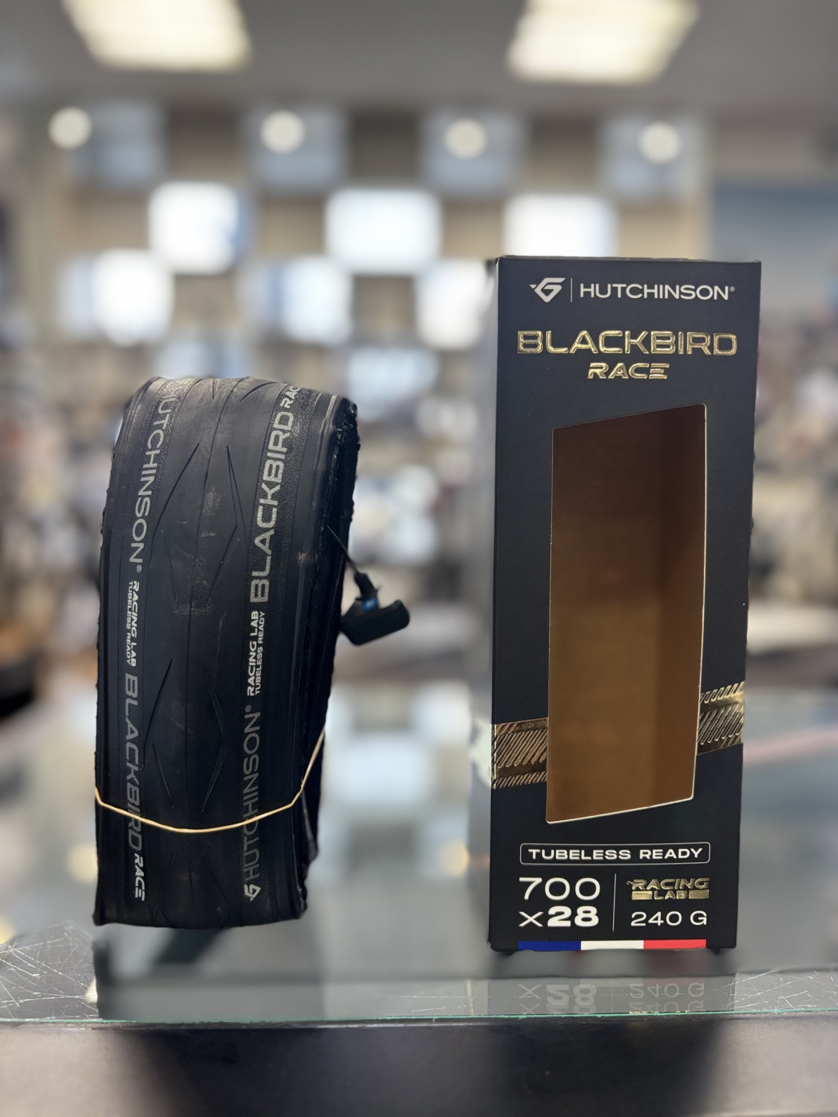 HUTCHINSON】コスパ抜群！気になるハイエンドタイヤがたくさん入荷