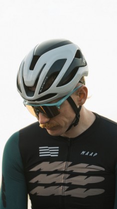 202ab37e3943d7d7e99a31cf12b08eb62ec8c71f_elemento_kask_gallery_pdp_1_CHE00101__492