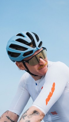 41d053dc96cec64ff78a4756a57cbf7358a389d9_protone_icon_kask_gallery_pdp_1_CHE00097__498