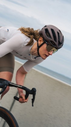 68ee255a9da85db49ad2eb7d5e833236ab9a4e4e_protone_icon_kask_gallery_pdp_1_CHE00097__495