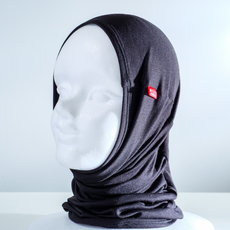 ②出口から顔を出して、頭・耳の保温