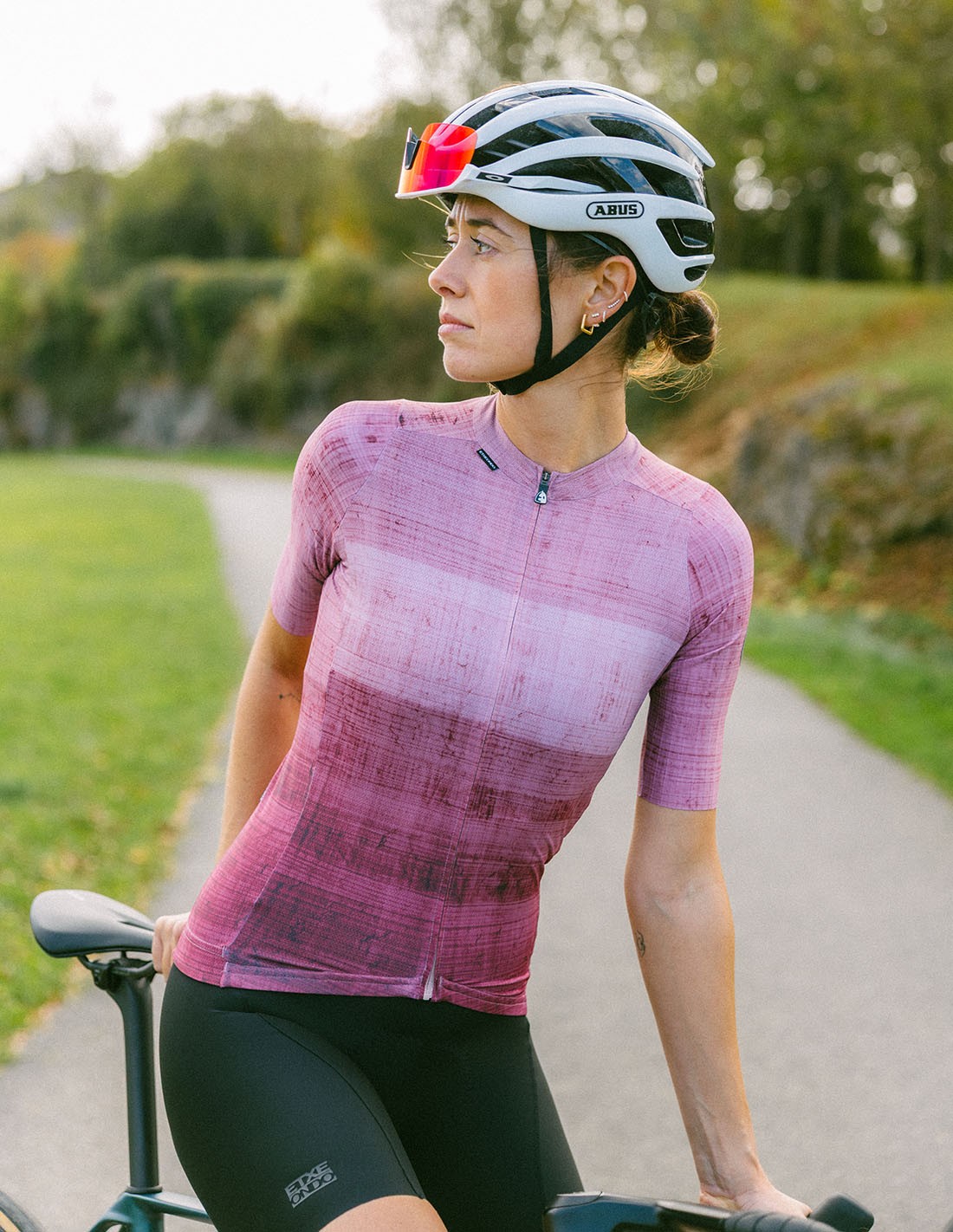 alaia-cycling-jersey