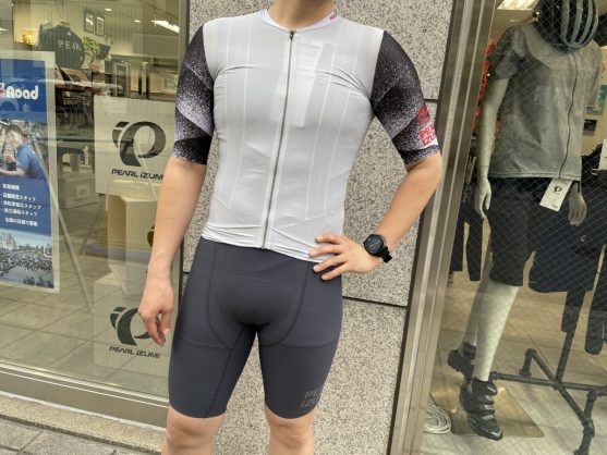 ワイズロード限定カラーのプレミアムサミットジャージ＆ビブパンツが入荷！！ | サイクルウェアのことならY's Road 大阪ウェア館にお任せください！