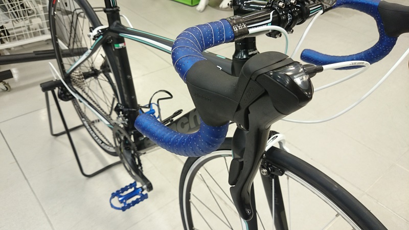 BIANCHI】Via NIRONE 7 NAVYカスタム！ | 大阪で自転車をお探しならY