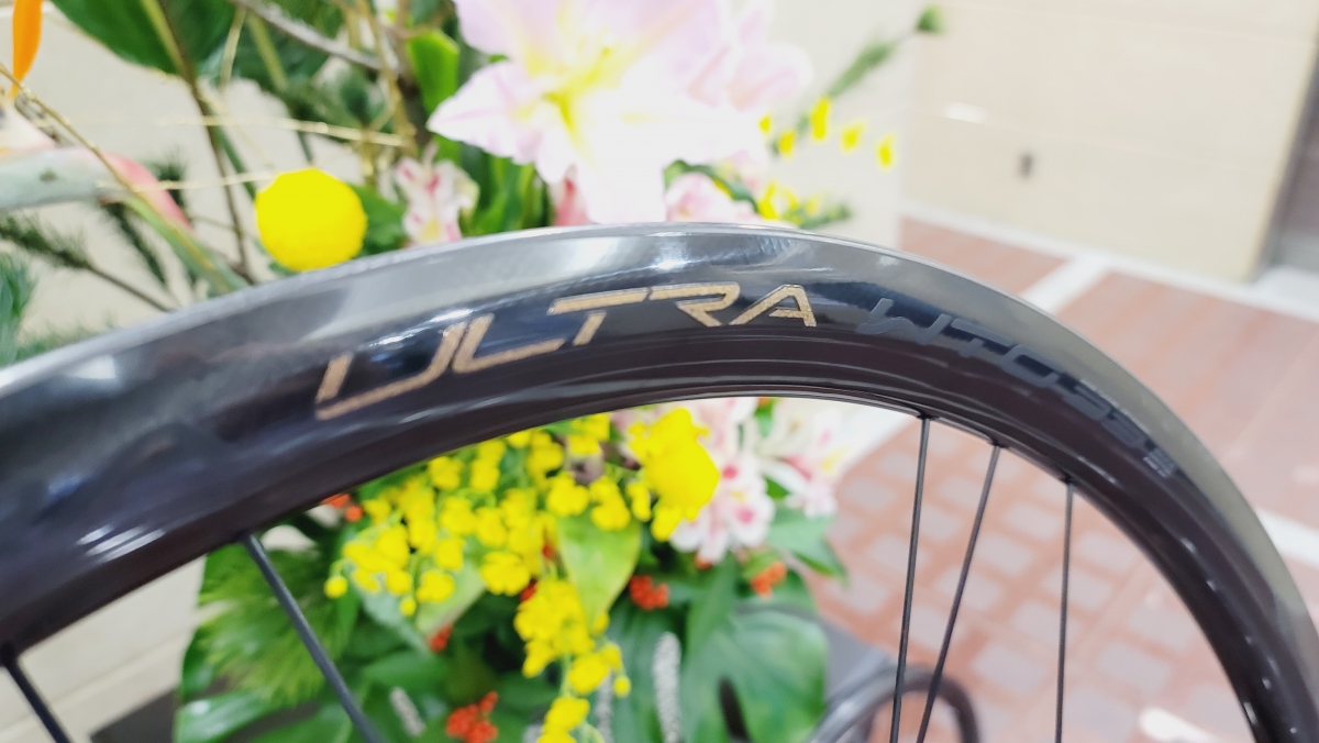 カンパ至高の逸品。BORA ULTRA WTO 33！ | 大阪で自転車をお探しなら 
