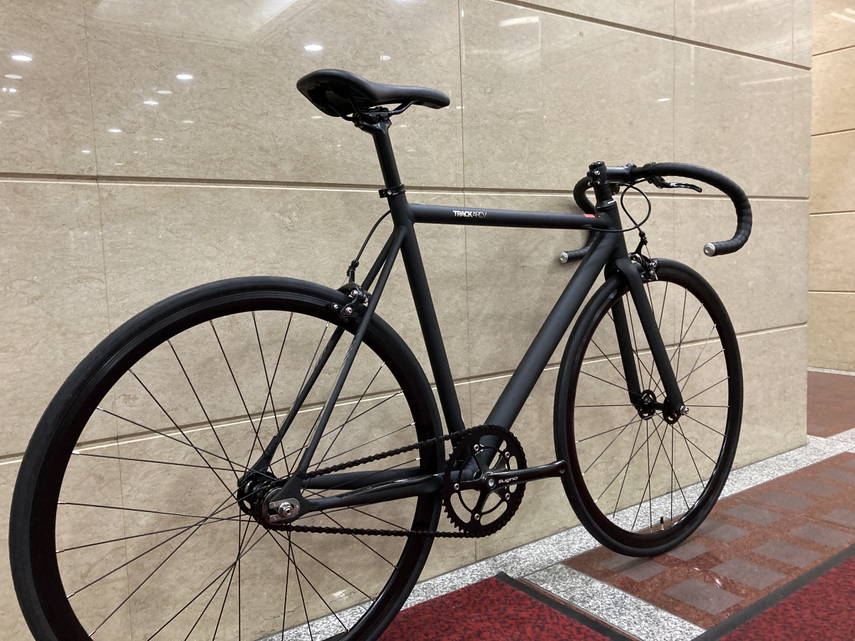 FUJI】スタイリッシュなアーバンバイクならコレ！ | 大阪で自転車をお 