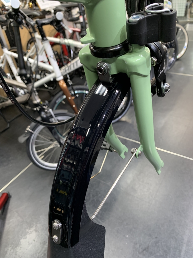 BROMPTON 抹茶グリーン バリアスコート (2)