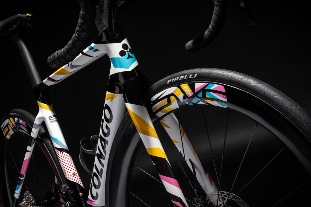 Colnago-V4Rs-Tadej_BK-bakcground (17)