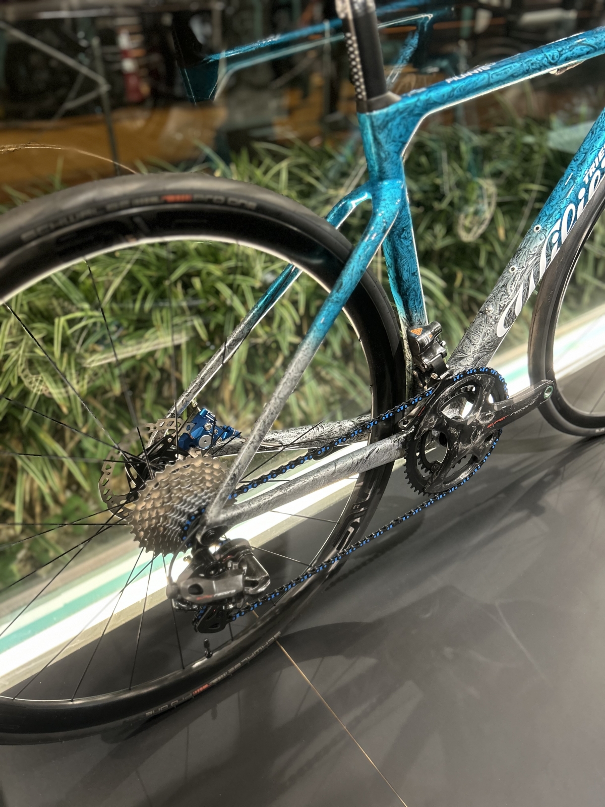 大阪本館オリジナル完成車】世界に一台の模様！？ラップ塗装の