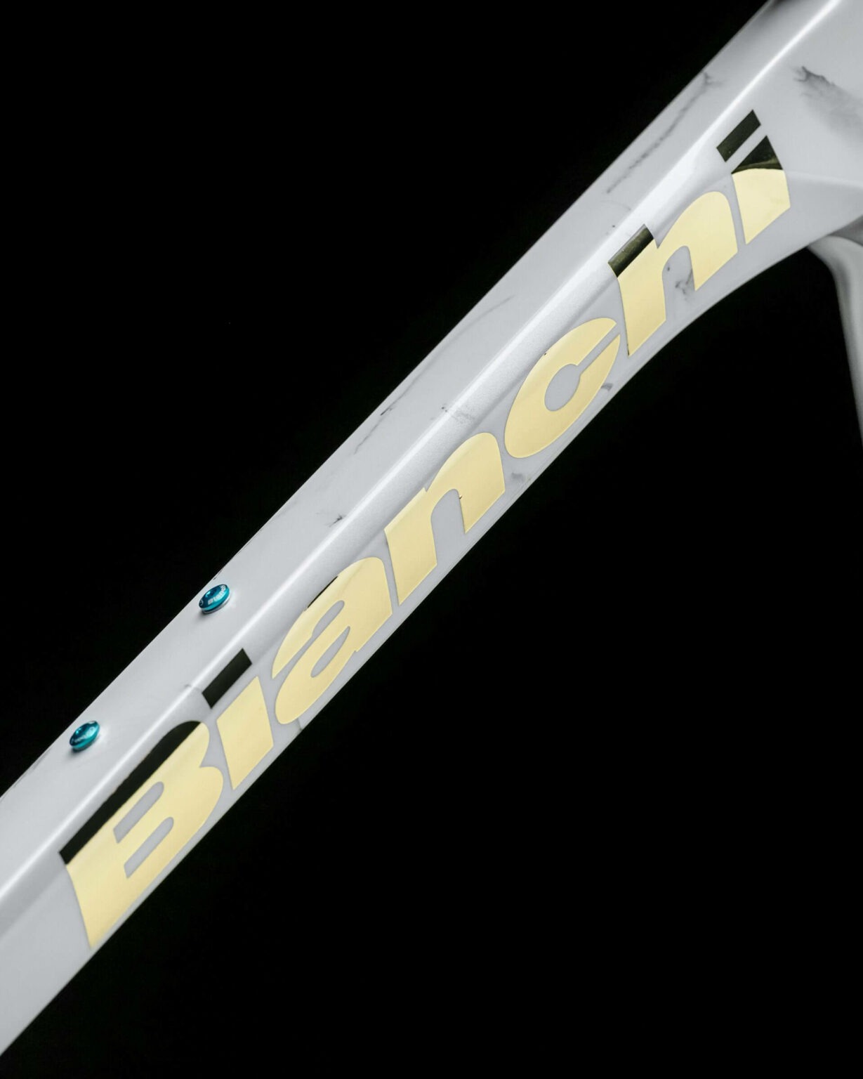 canova-1-1920x2400-1-1229x1536