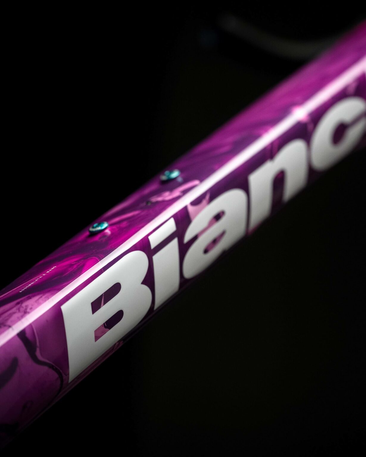 miami-6-1920x2400-1-1229x1536