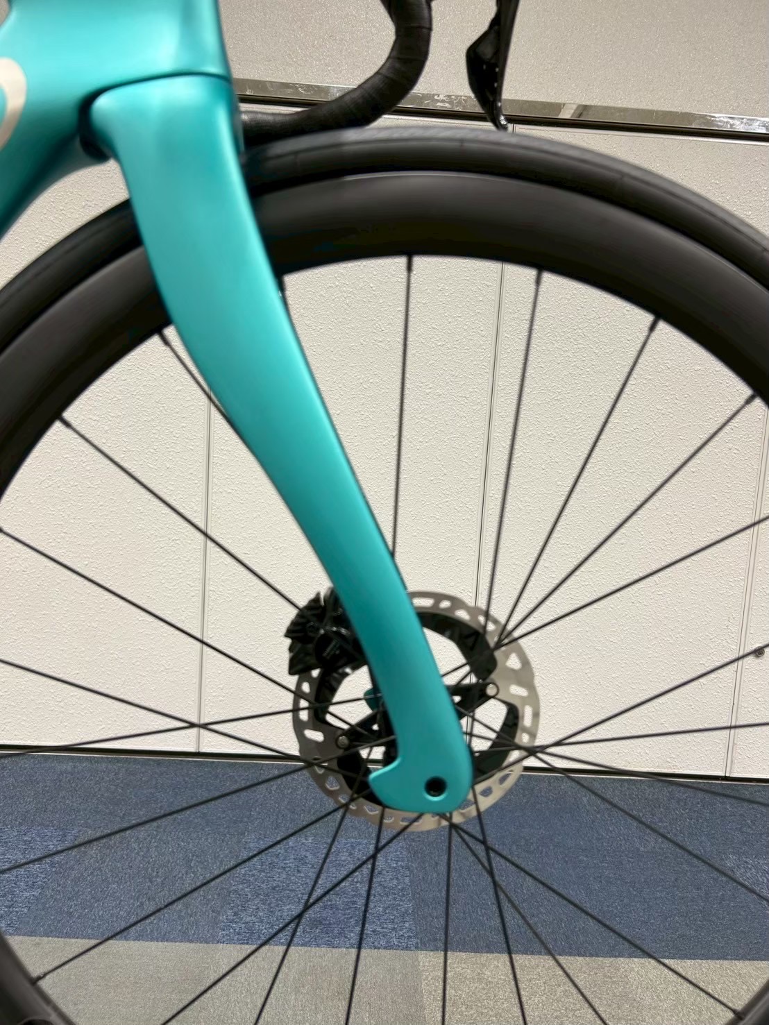 0FCCC2DC-3F2F-4DE9-8B8F-B62243EC3B4A