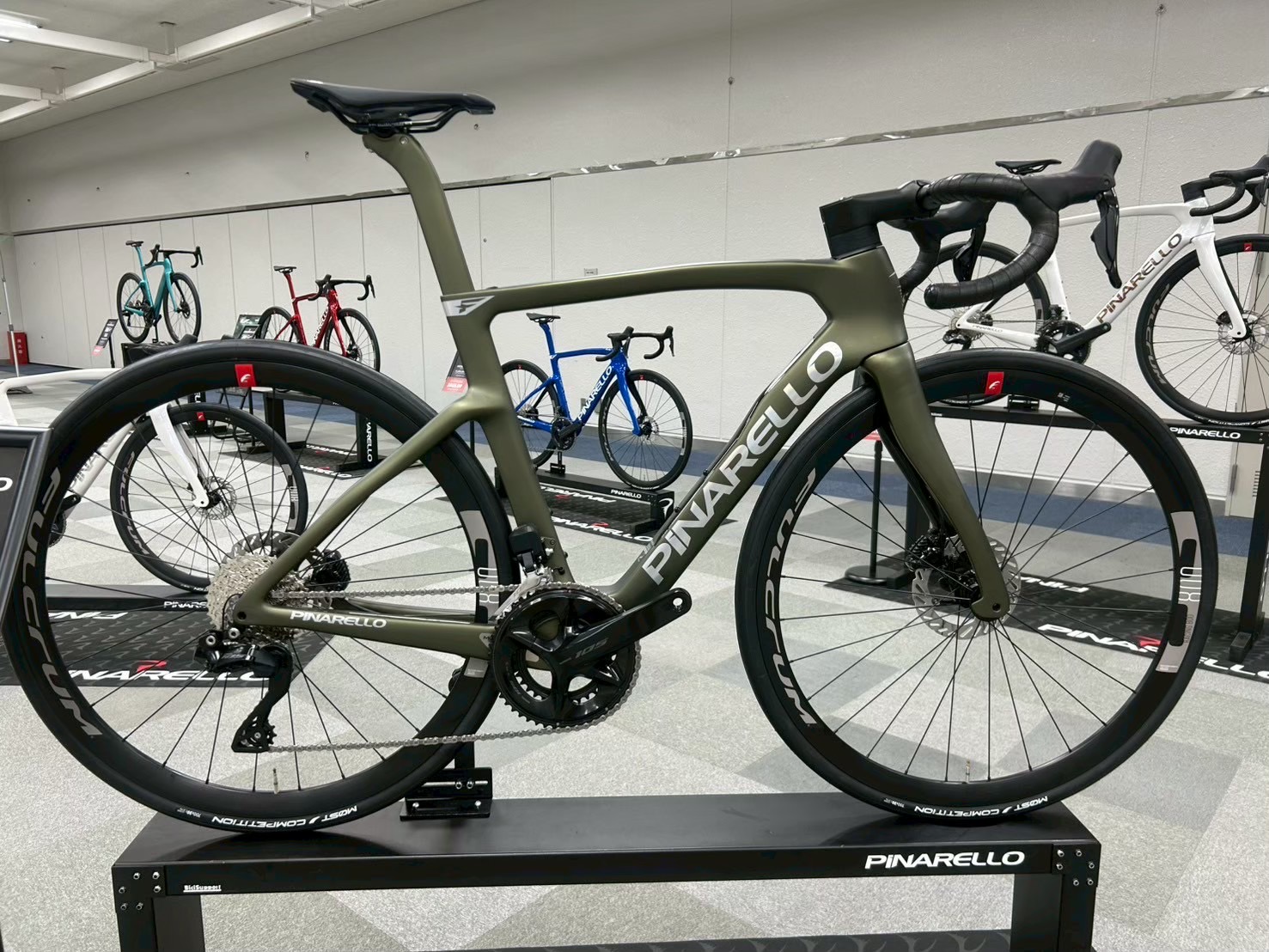 1692C9AB-C944-4A0D-A3AC-2B3A16FA3F2F