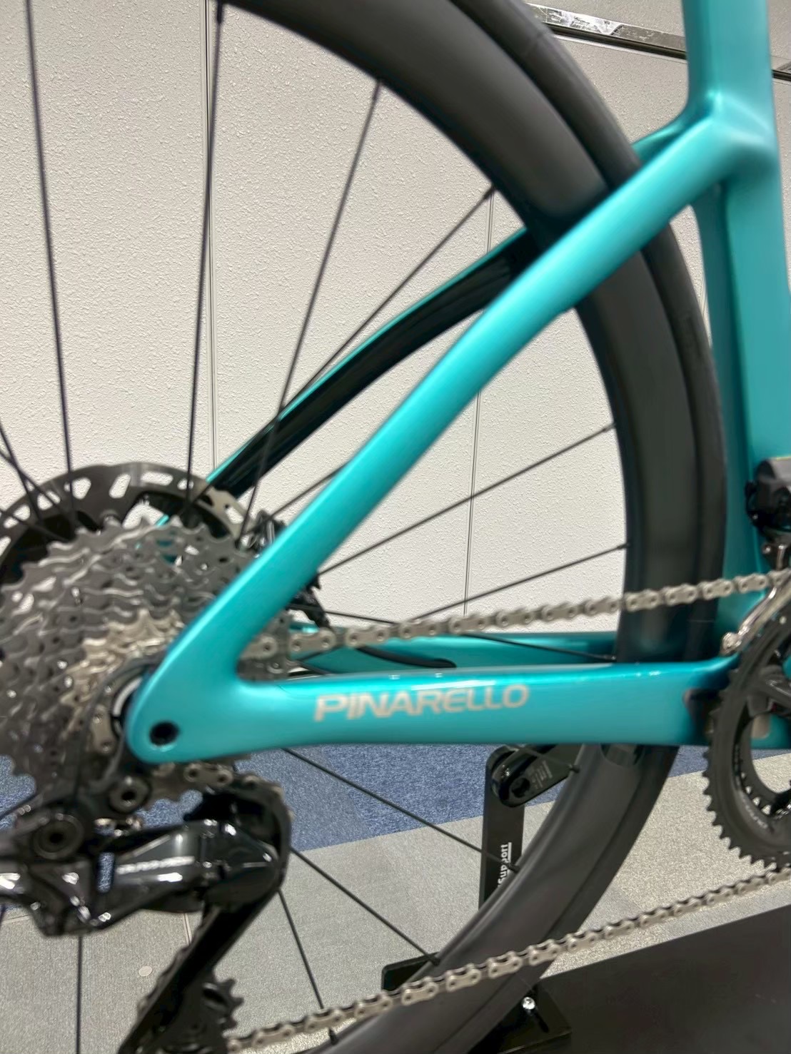 6AE2CBAB-5692-407A-8AA7-6CFE03630EE4