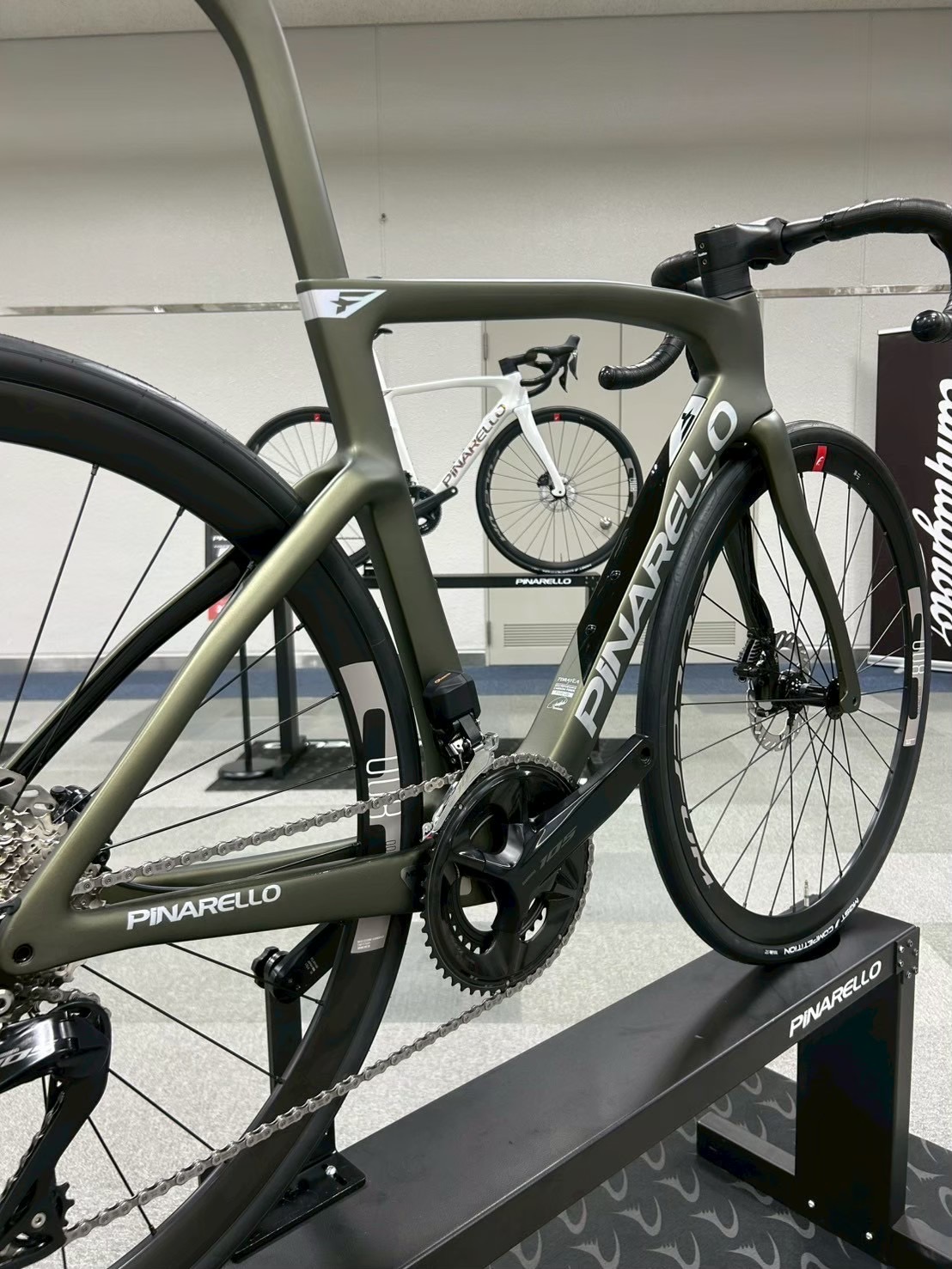 8A10B646-2FBC-4943-BCB6-D880DA8B4876