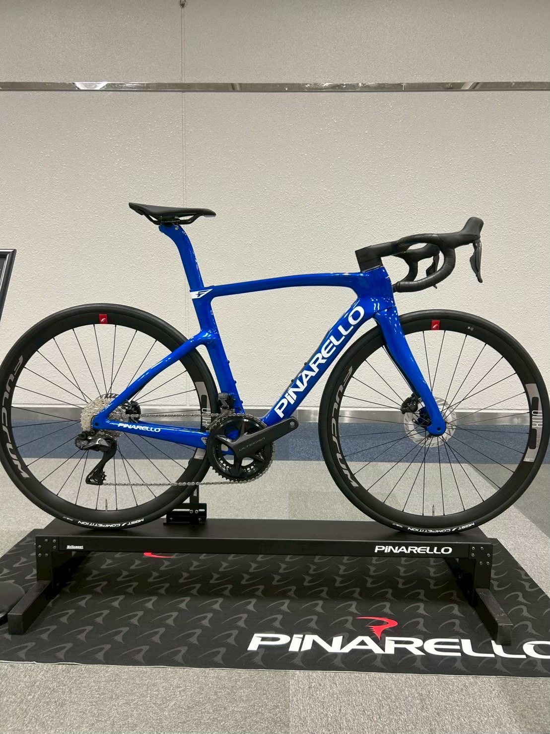 D226F7DB-4636-44DB-A3A7-E3A39158E32D