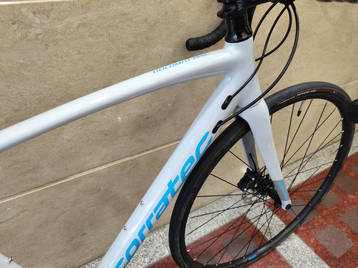 CASTELO ロードバイク ホワイト/イエロー CASTELLO ロードバイク ホワイト/イエロー 楽天市場】チタン