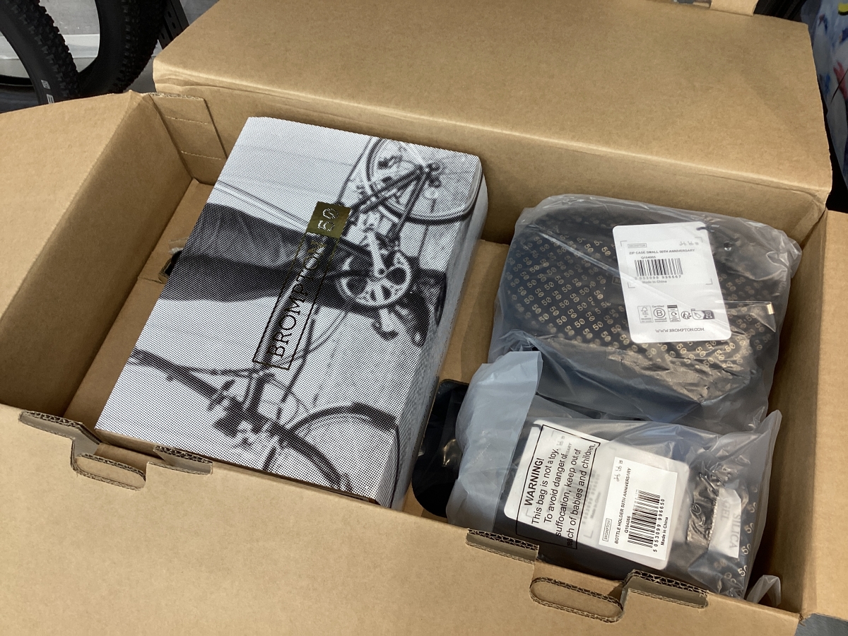 ブロンプトン50周年　記念ボトルバッグ　純正 ブロンプトン50周年 記念ボトルバッグ 純正 Brompton Japan