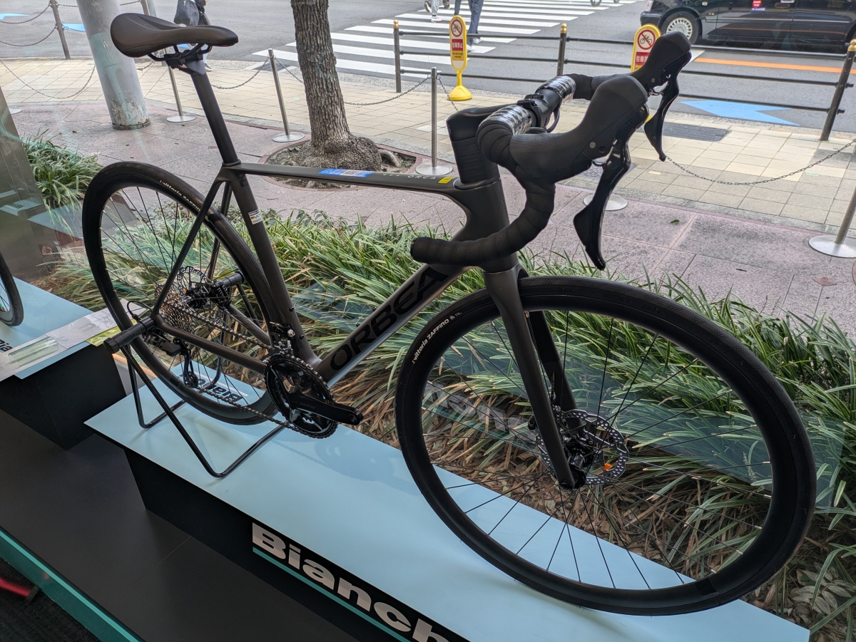 PXL_20260302_040011645