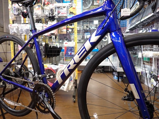 パパパ様専用TREK DOMANE AL2 DISC 2023 52 室内保管 23年モデル パパパ様専用TREK DOMANE AL2 DISC 2023 52 室内保管 23年モデル