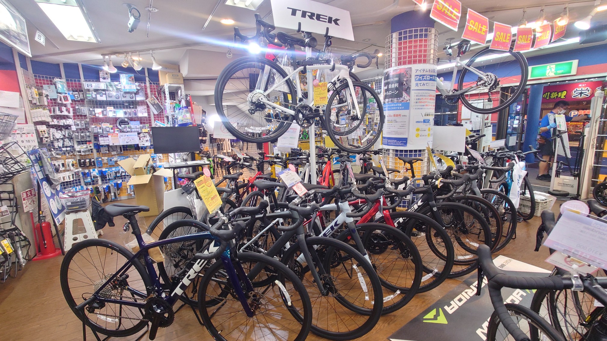 【TREK】ラストチャンス！？カーボンロードの本格派が30万前半で手に入る！「EMONDA SL5… | 志木、新座、富士見、川越、所沢、さいたまでスポーツ自転車をお探しならY's Road 志木店