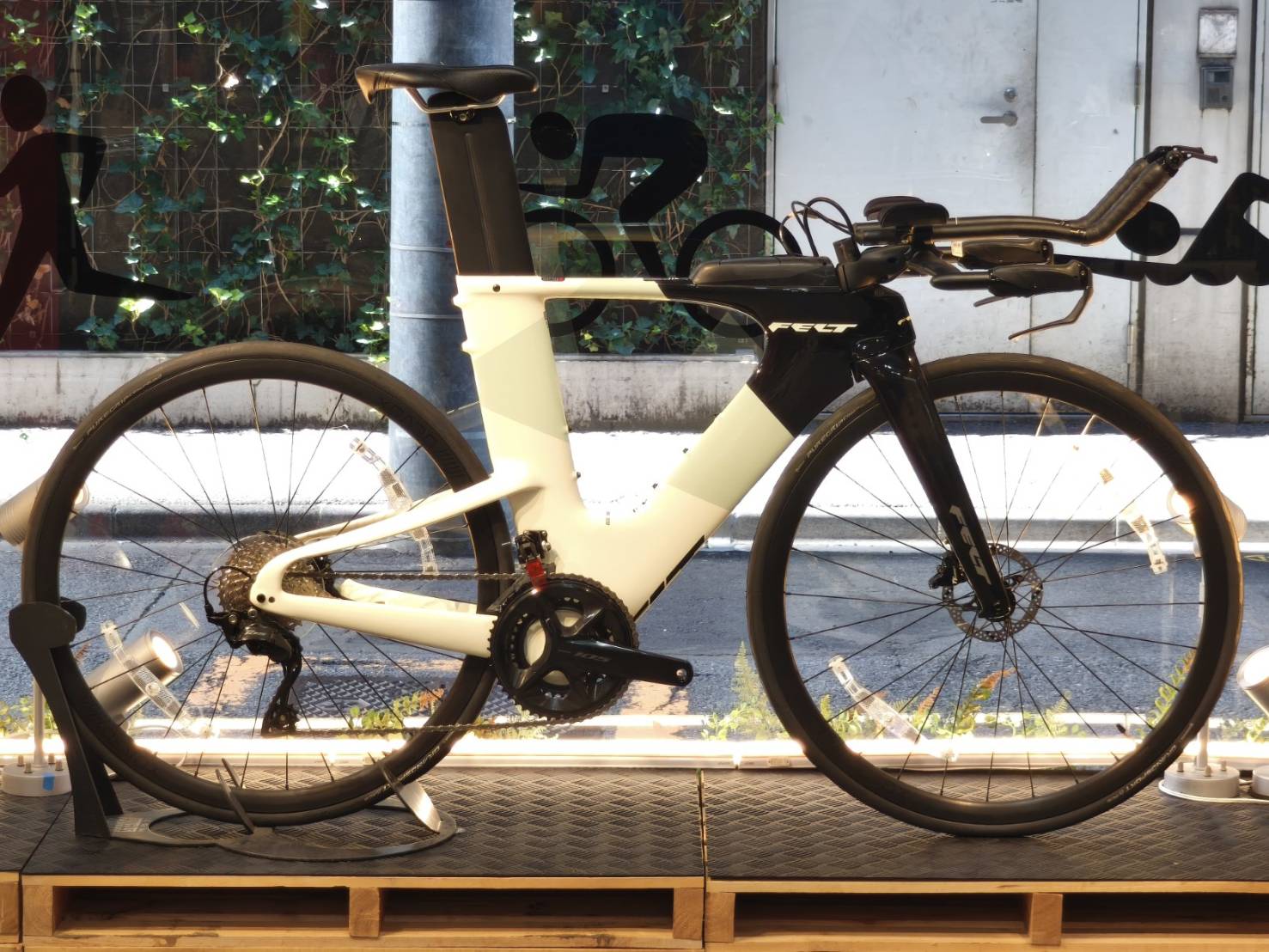 FELT】50万円代でトライアスロンバイク購入できます！！105完成