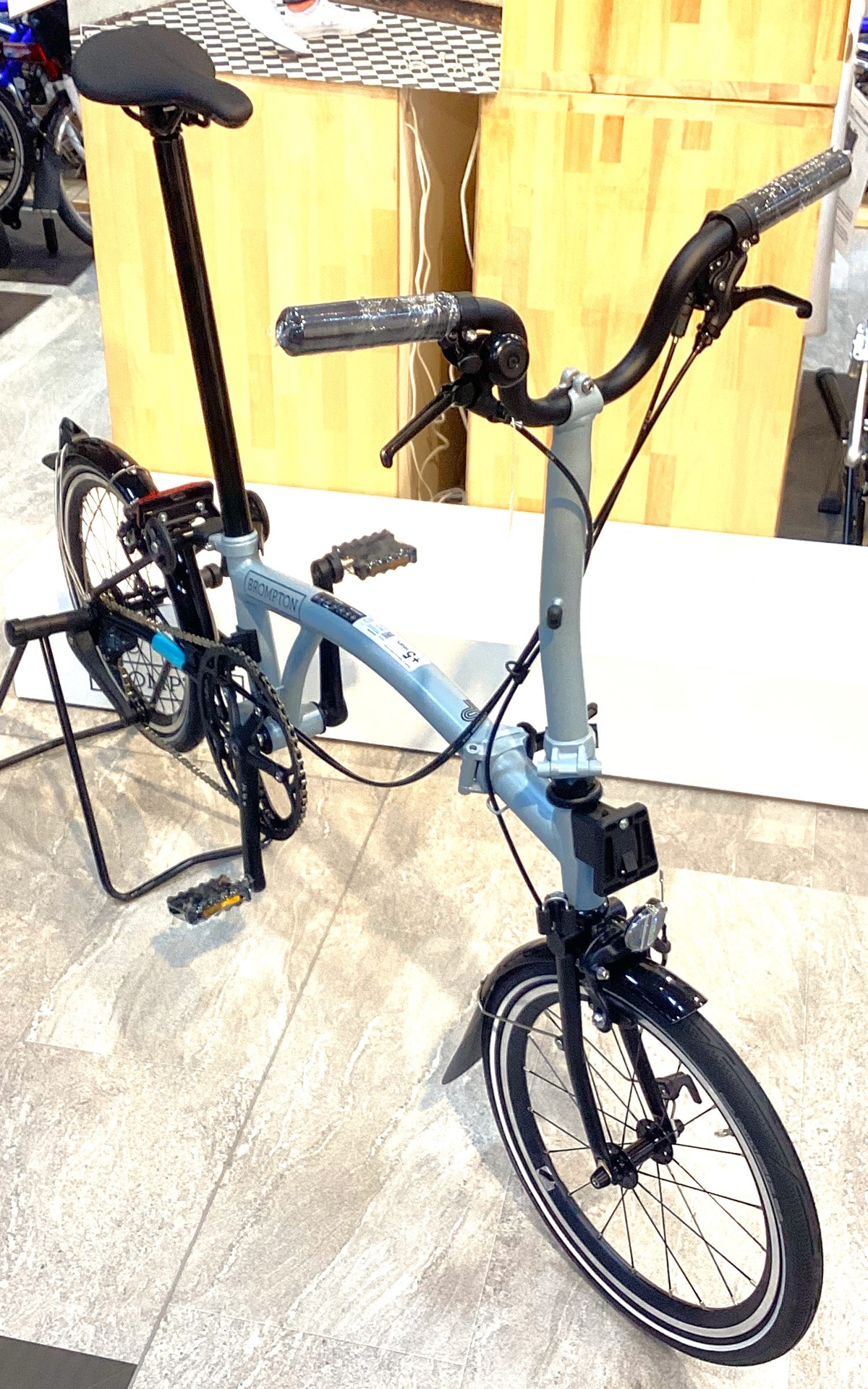 Eng.” New in store, new color BROMPTON P-LINES are Lunar Ice and 