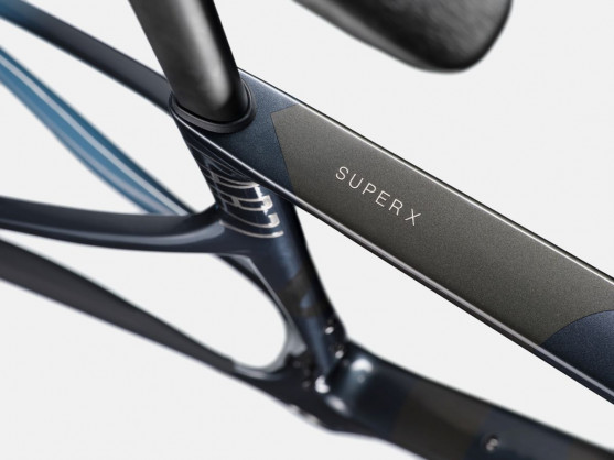 C25_LAB71_SuperX_Frameset_Beauty (2)