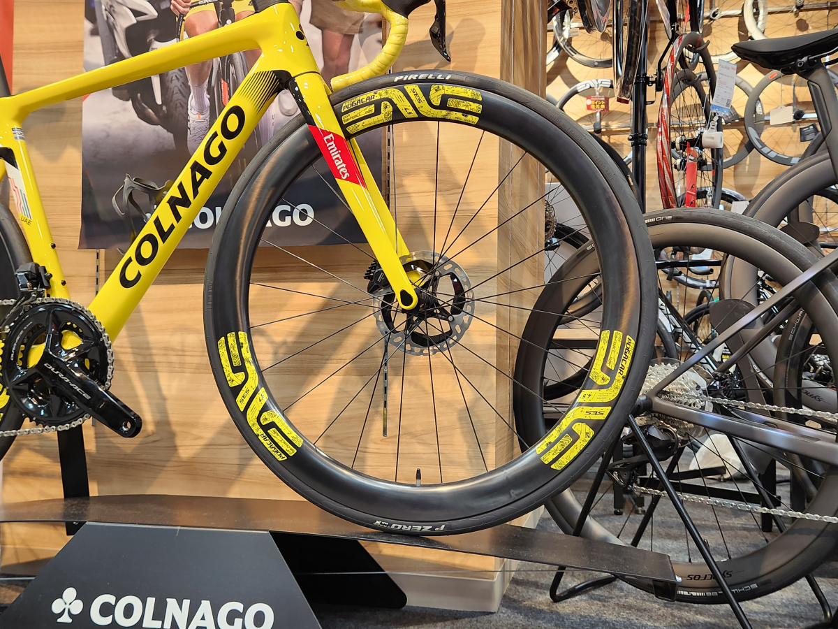 COLNAGO】日本限定20台！マイヨジョーヌカラーの『V4RS TDF』を