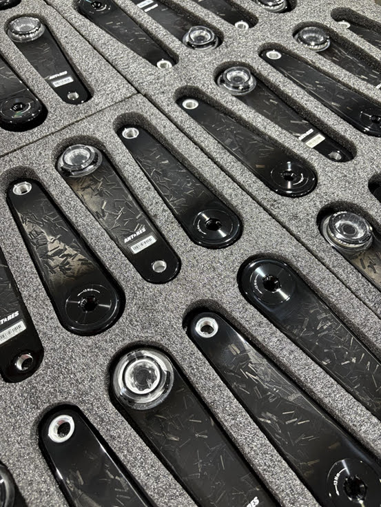 第二弾【ANTARESカーボンクランク】どう作られるのか ― 軽さと剛性の正体 | 新橋 銀座 港区 中央区でスポーツ自転車をお探しならY's Road 新橋店