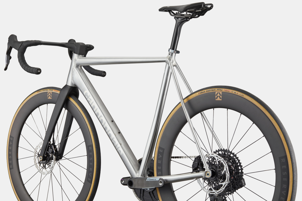 C26_C1303GU_CAAD14_1_RAW_D5