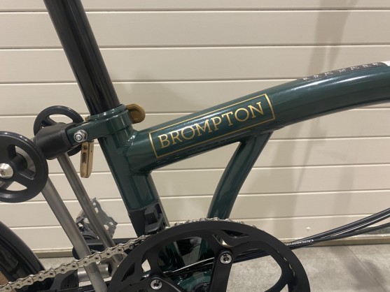 【BROMPTON】Makers series 入荷しました！魅力的なコラボをお見逃しなく！ | 新宿で自転車をお探しならY