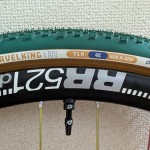 【シマノバイカーズ2026準備編】流行りのグラベルタイヤに交換だ！ついでに交換したTPUチューブってどうなの？ | 新宿で自転車をお探しならY's Road 新宿クロスバイク館