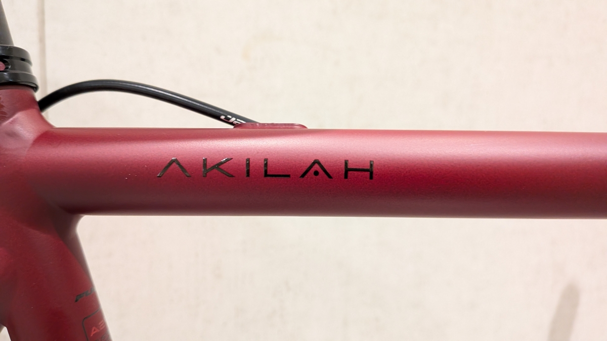 AKILAH RED (3)