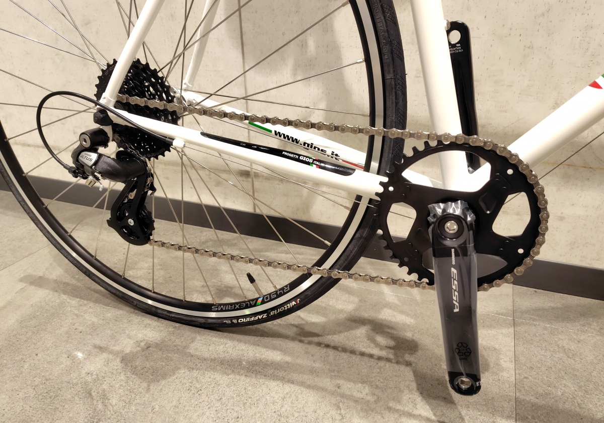 GIOS】クロモリフレームのクロスバイクAMPIO ESSA、ございます